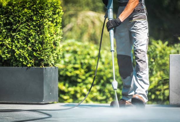 Best Pool Deck Cleaning  in Spotswood, NJ
